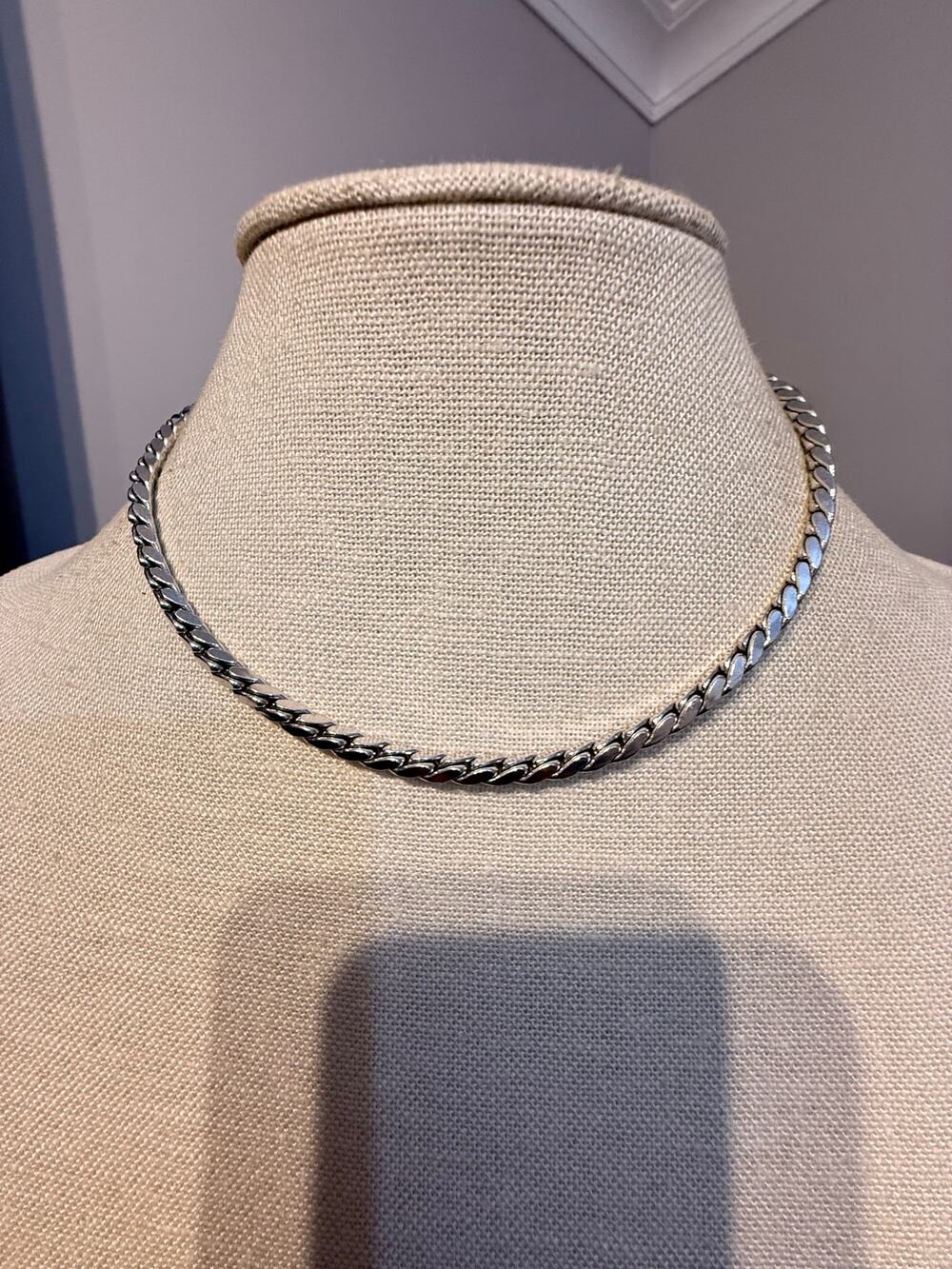 Vintage Silver Tone Flat Chain Necklace 14” Choker